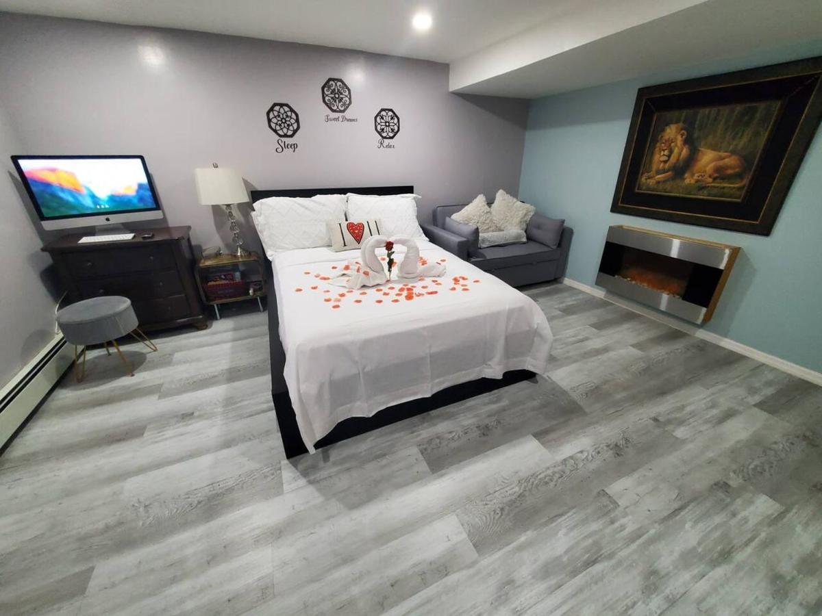 Lovely 2 Bedroom Apartment With 2 Entrance And Parking New York Exterior foto