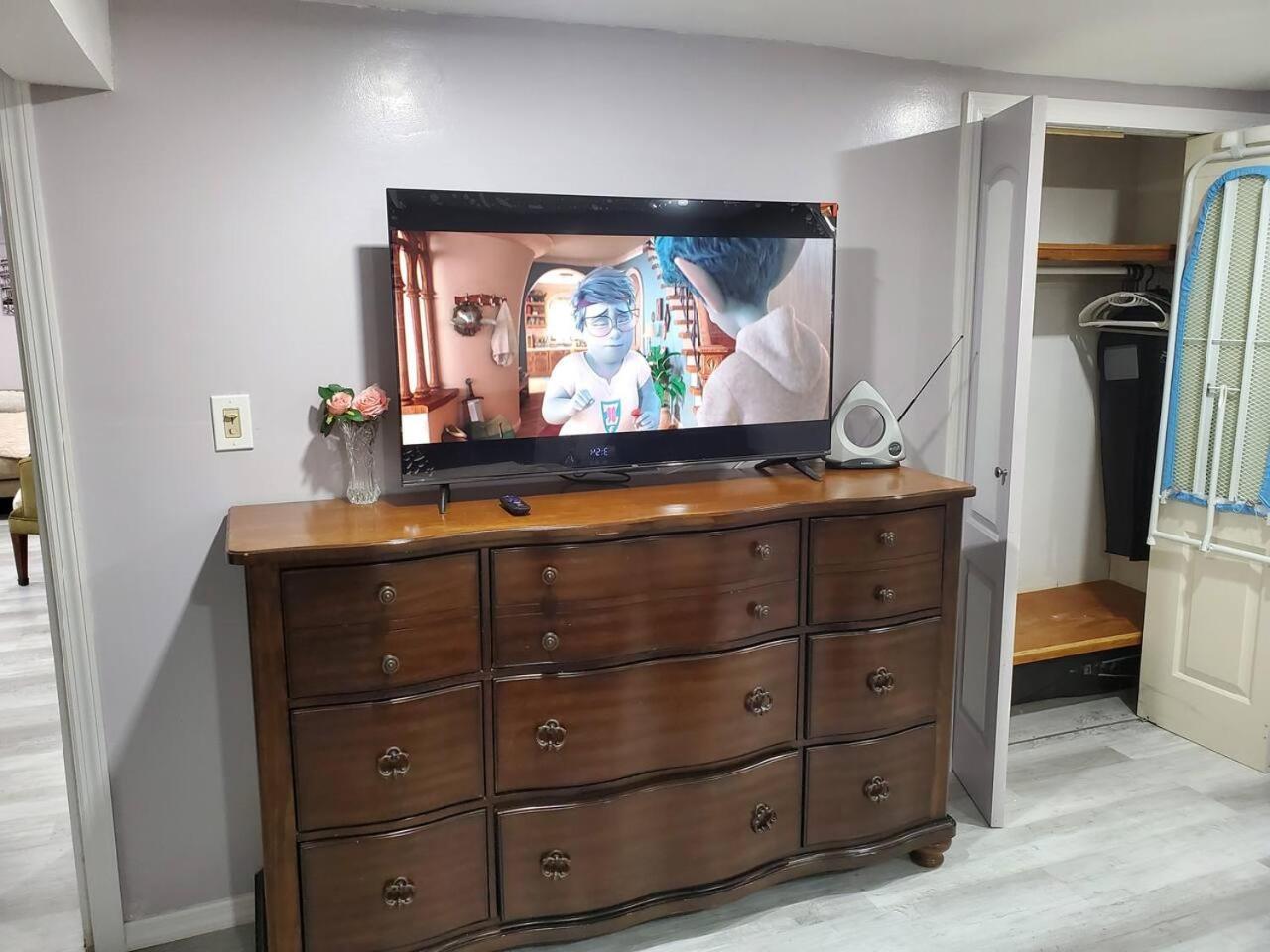 Lovely 2 Bedroom Apartment With 2 Entrance And Parking New York Exterior foto